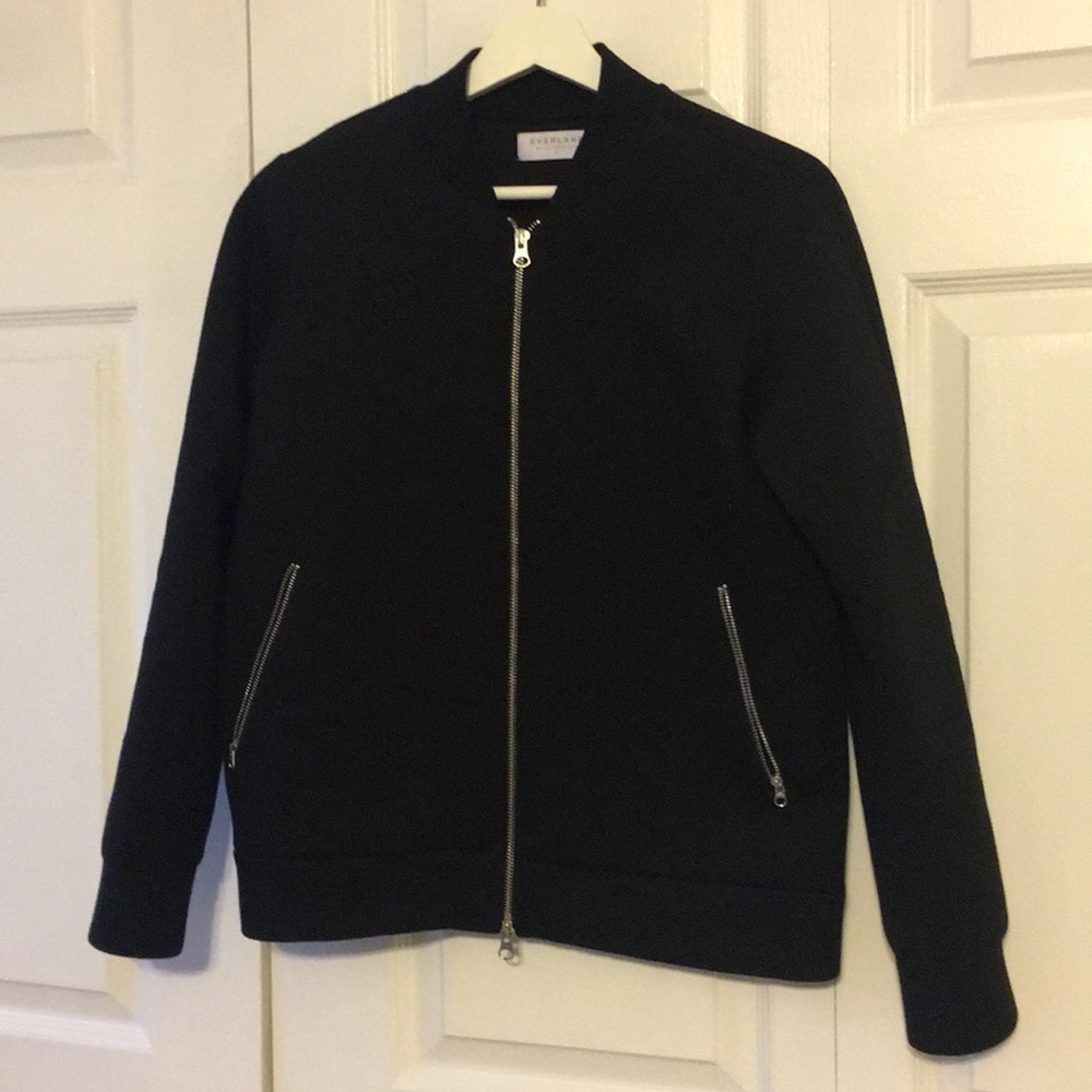❌ SOLD ❌ Everlane black bomber jacket M